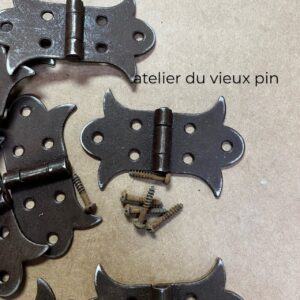 Charnière de surface d'aspect antique