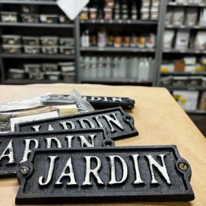plaque ''Jardin'' en fonte peint à la main