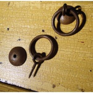 Poignée à anneau d'aspect antique