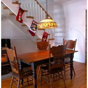 Petite table de salle à manger