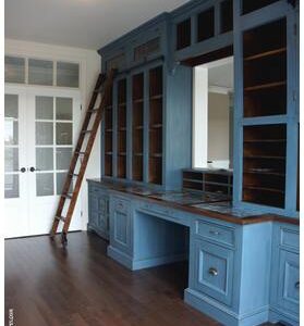 Bibliothèque et bureau de travail sur mesure