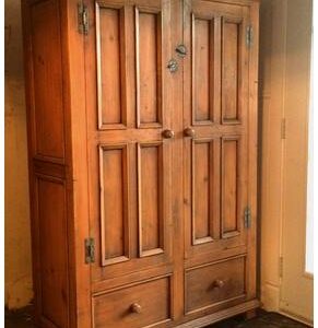 Armoire antique en pin de 72 ''