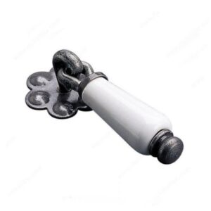 Poignée pendante traditionnelle en fer forgé et porcelaine de Limoges