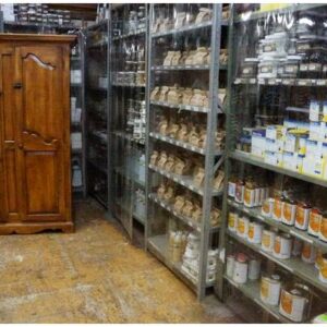 Armoire antique en pin de 76 ''