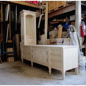 Projet de vanité et huche en cours.