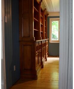 Bibliothèque trois sections intégrée