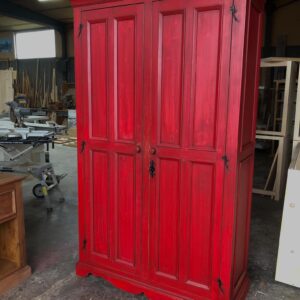 Armoire rouge ancien sur mesure en pin de 84''